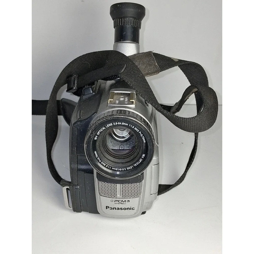 Panasonic PV-DV51D Palmcorder MiniDV Camcorder 18x Optical 300x untested